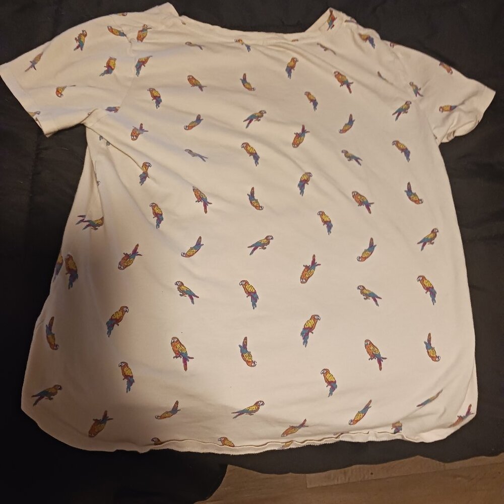 Parrot t-shirt